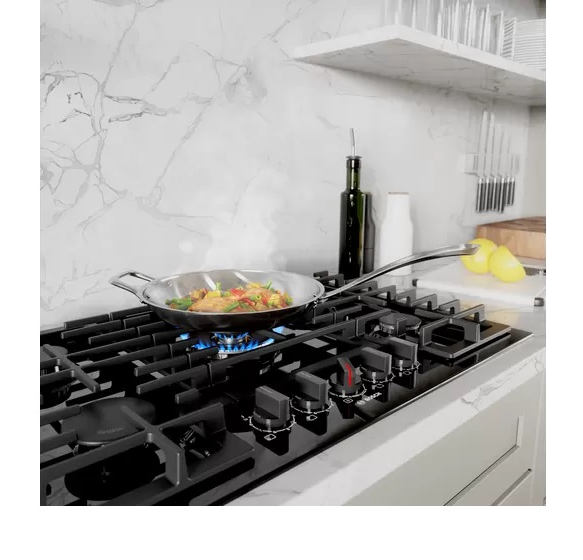 Bosch - 31 Inch Gas Cooktop in Black - NGM8049UC