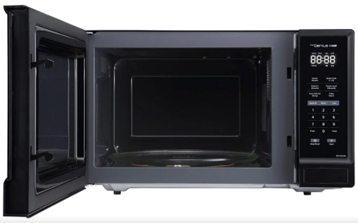 Panasonic - 1.3 cu. Ft Counter top Microwave in Black - NNSU65NB