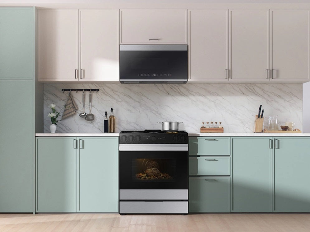 Samsung - 6 cu. ft Gas Range in Stainless - NSG6DG8500SRAA