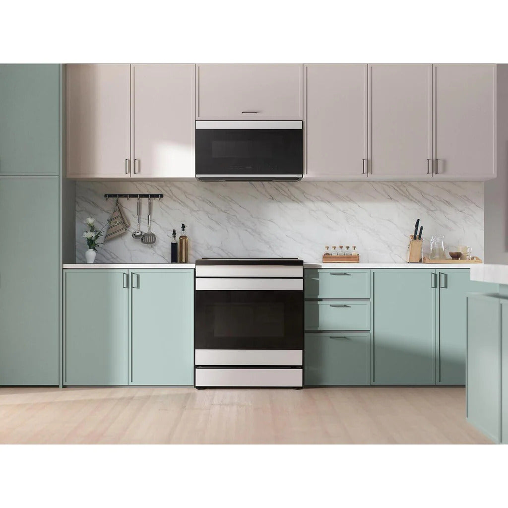 Samsung - 6.3 cu. ft Induction Range in White - NSI6DB990012AC