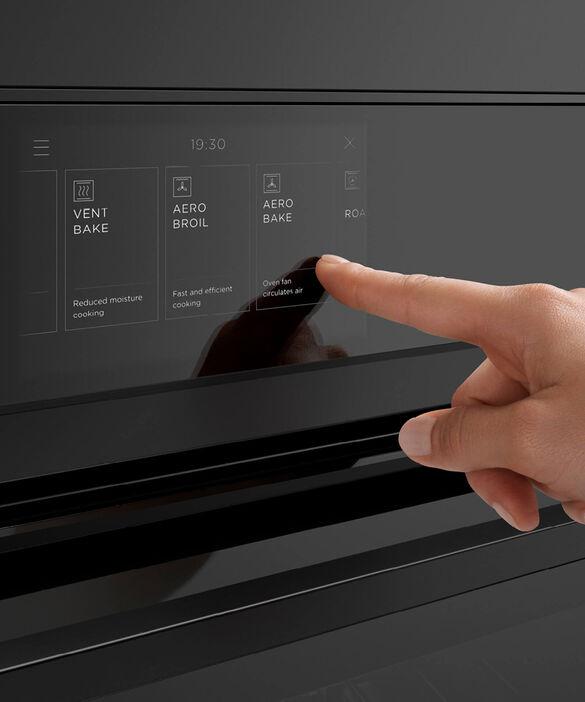 Fisher Paykel - 4.1 cu. ft Single Wall Oven in Black - OB30SDPTDB1