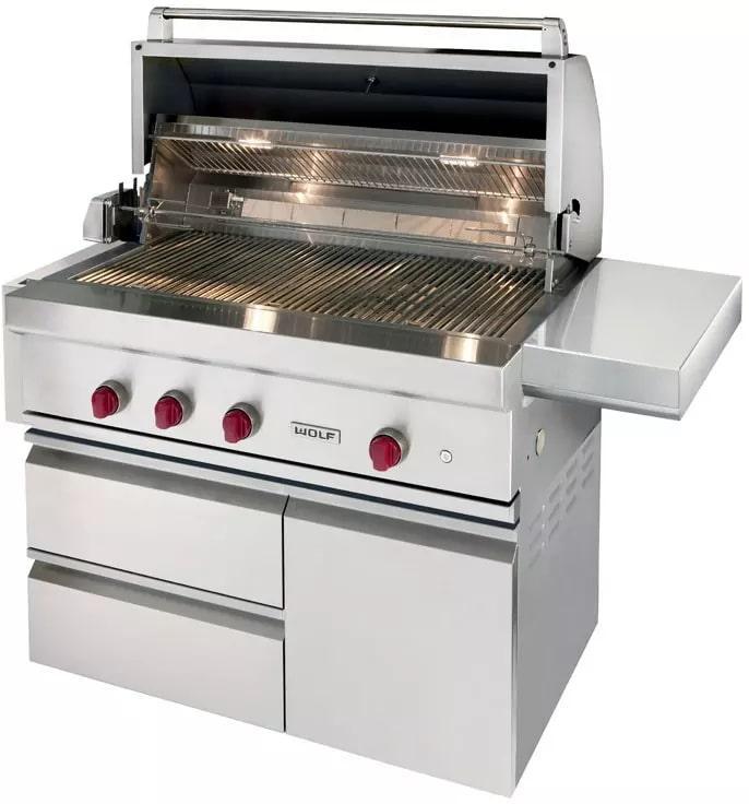 Wolf - 4 Burner Gas BBQ in Stainless - OG42-LP