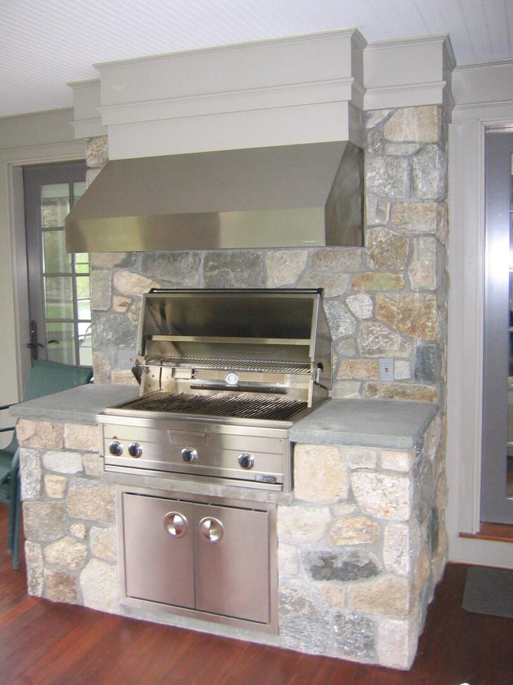 Ventahood - 30 Inch 600 CFM Wall Mount and Chimney Range Vent in Stainless - PRH18-230SS