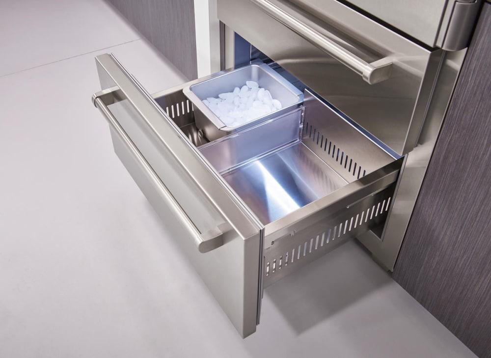 Sub-Zero - 36 Inch 22.7 cu. ft Built In / Integrated Bottom Mount Refrigerator in Stainless - PRO3650G-LH