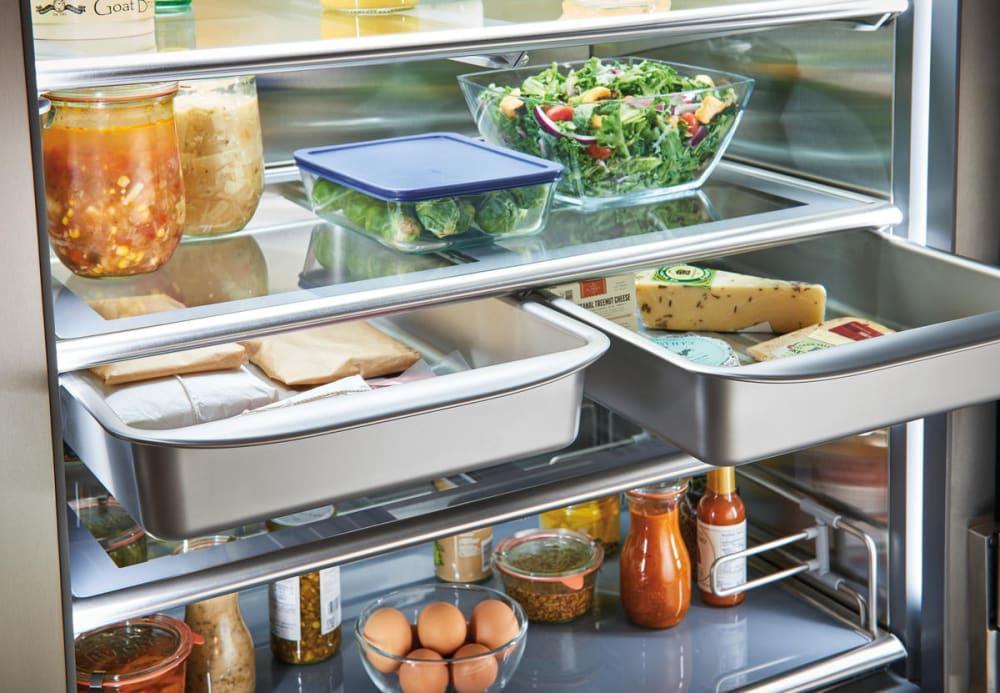 Sub-Zero - 36 Inch 22.7 cu. ft Built In / Integrated Bottom Mount Refrigerator in Stainless - PRO3650G-LH