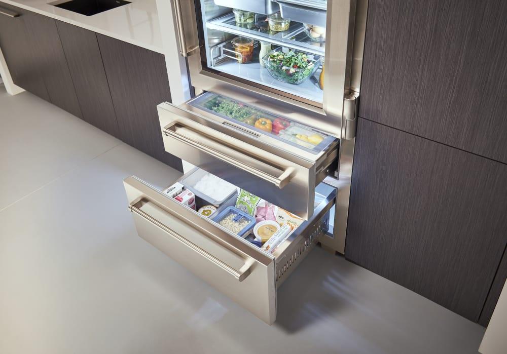 Sub-Zero - 36 Inch 22.7 cu. ft Built In / Integrated Bottom Mount Refrigerator in Stainless - PRO3650G-LH