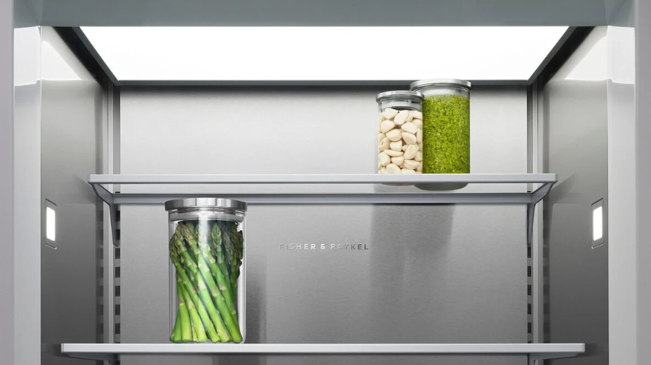 Fisher & Paykel - 30 Inch 16.3 cu. ft Built In / Integrated Refrigerator in Panel Ready - RS3084SLHE1