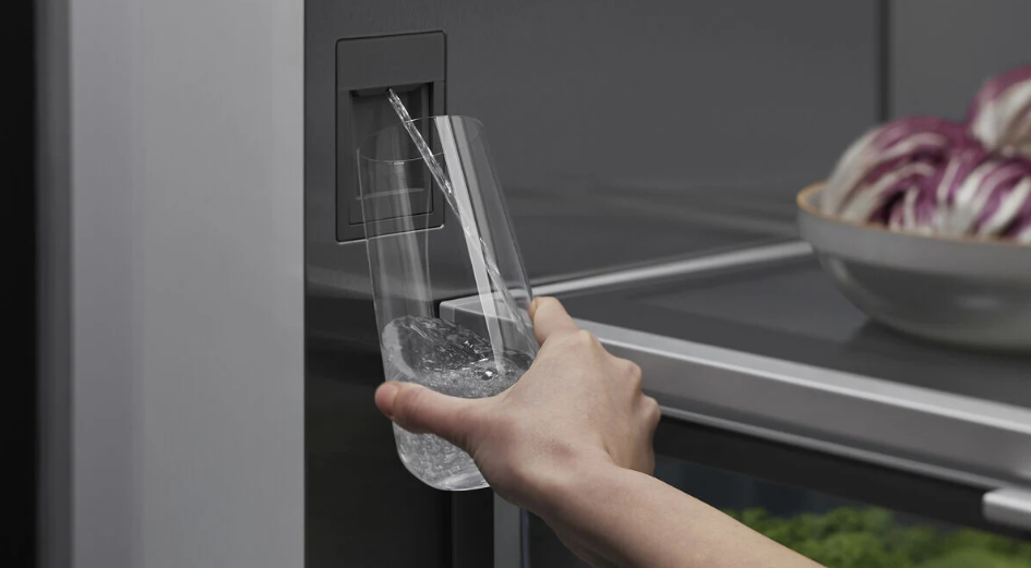 Fisher & Paykel - 36 Inch 19.6 cu. ft Bottom Mount Refrigerator in Panel Ready - RS3684WLUVE1