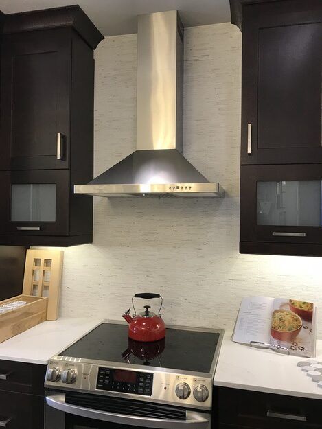 Cyclone - 29.62 Inch 550 CFM Wall Mount and Chimney Range Vent in Stainless (Open Box) - SCB51930