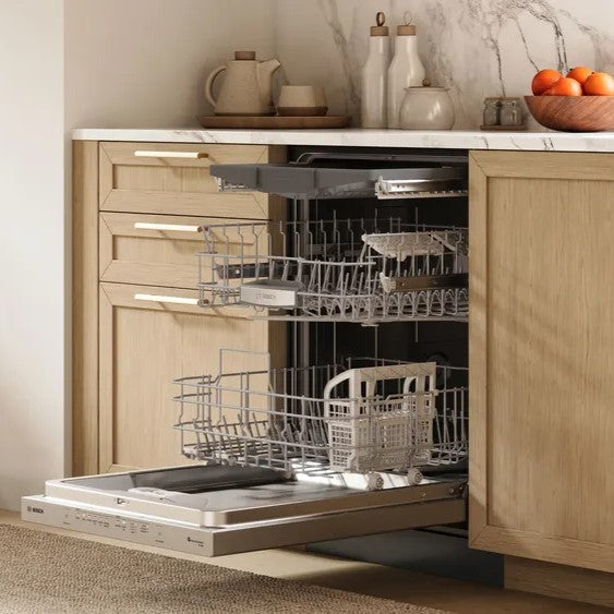 Bosch - 42 dBA Built In Dishwasher in Stainless - SHP78DM5N
