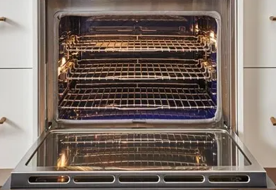 Wolf - 5.1 cu. ft Single Wall Oven in Stainless - SO3050CM/S