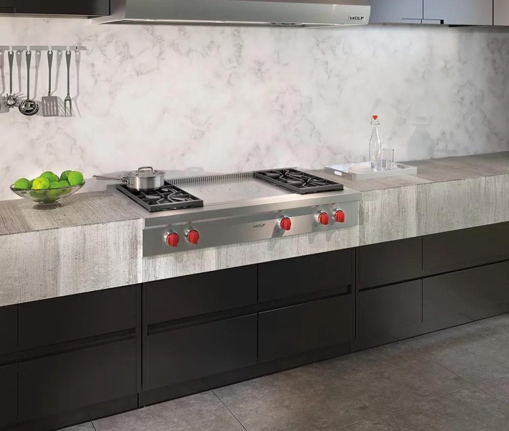 Wolf - 47.875 inch wide Gas Cooktop in Stainless - SRT484F