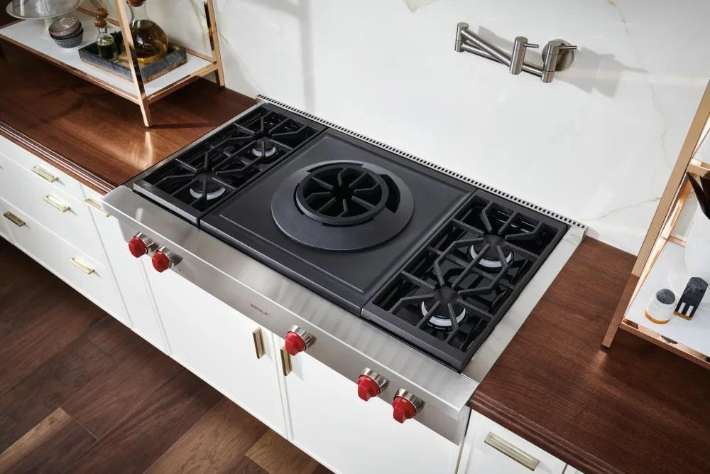 Wolf - 47.875 inch wide Gas Cooktop in Stainless - SRT484W