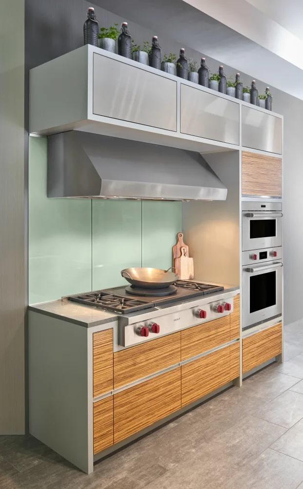 Wolf - 47.875 inch wide Gas Cooktop in Stainless - SRT484W