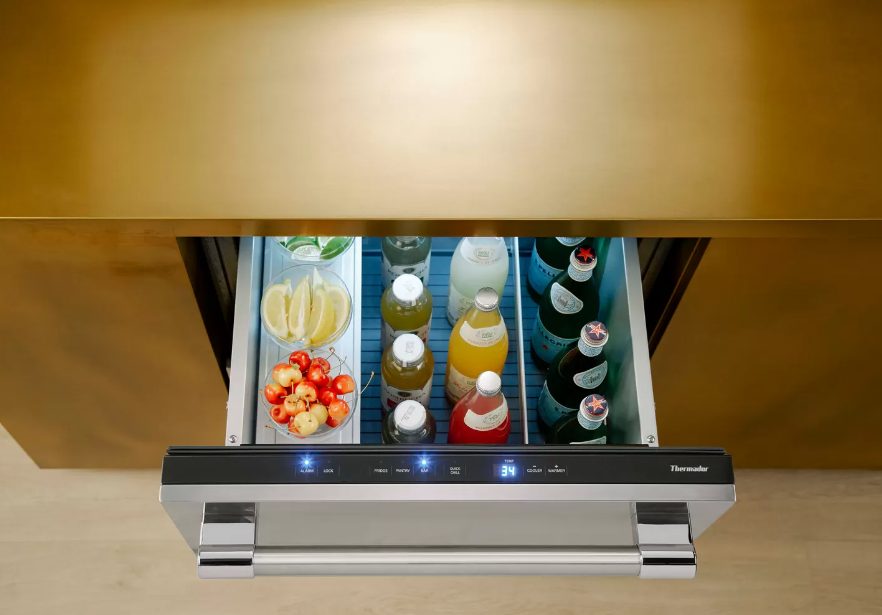 Thermador - 23.875 Inch 4.7 cu. ft Drawer Refrigerator in Stainless - T24UC920DS