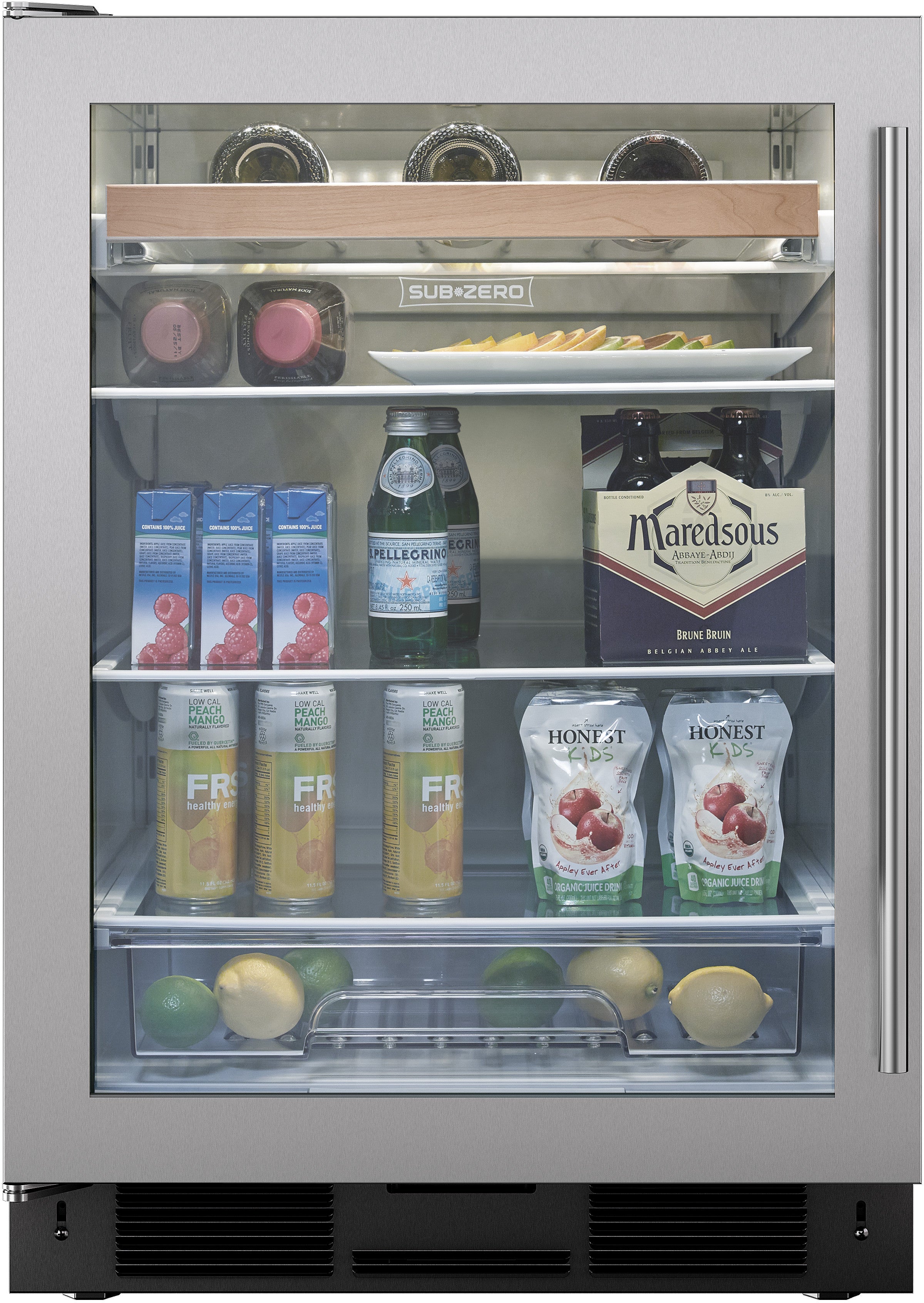 Sub Zero - 23.6 Inch 6 cu. ft Undercounter Beverage Centre Refrigerator in Stainless - UC-24BG/S/THLH