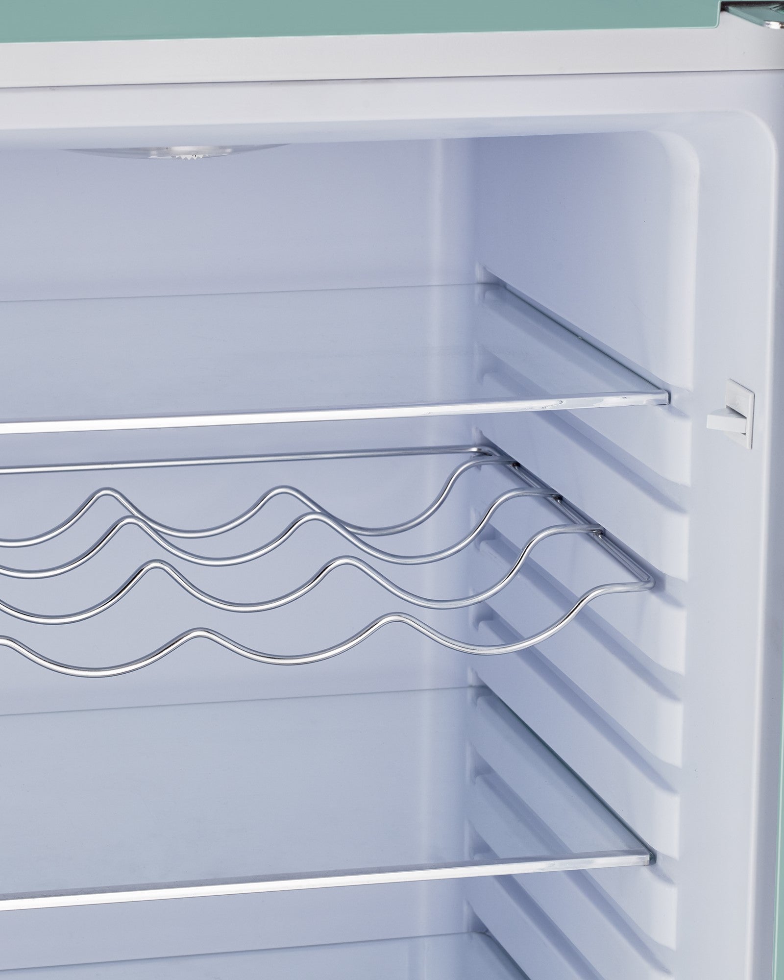 Unique Appliances - 21.6 Inch 7 cu. ft Bottom Mount Refrigerator in Ocean Mist Turquoise - UGP-215L T AC