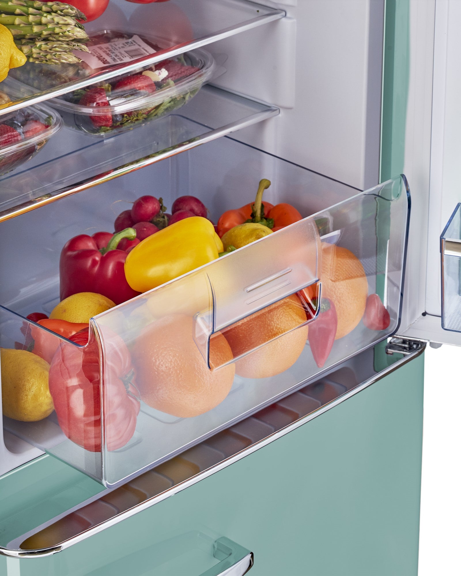 Unique Appliances - 21.6 Inch 7 cu. ft Bottom Mount Refrigerator in Ocean Mist Turquoise - UGP-215L T AC