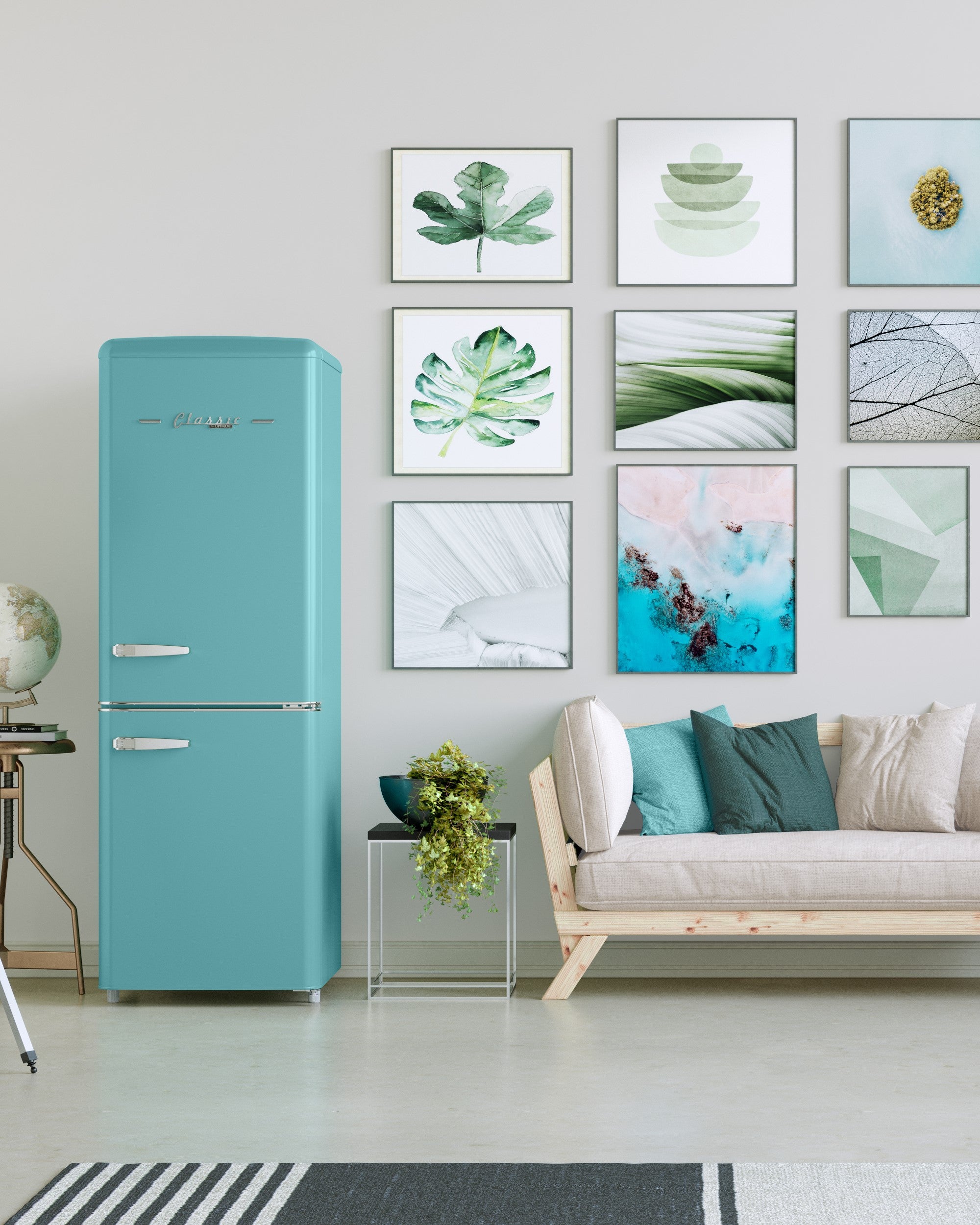 Unique Appliances - 21.6 Inch 7 cu. ft Bottom Mount Refrigerator in Ocean Mist Turquoise - UGP-215L T AC