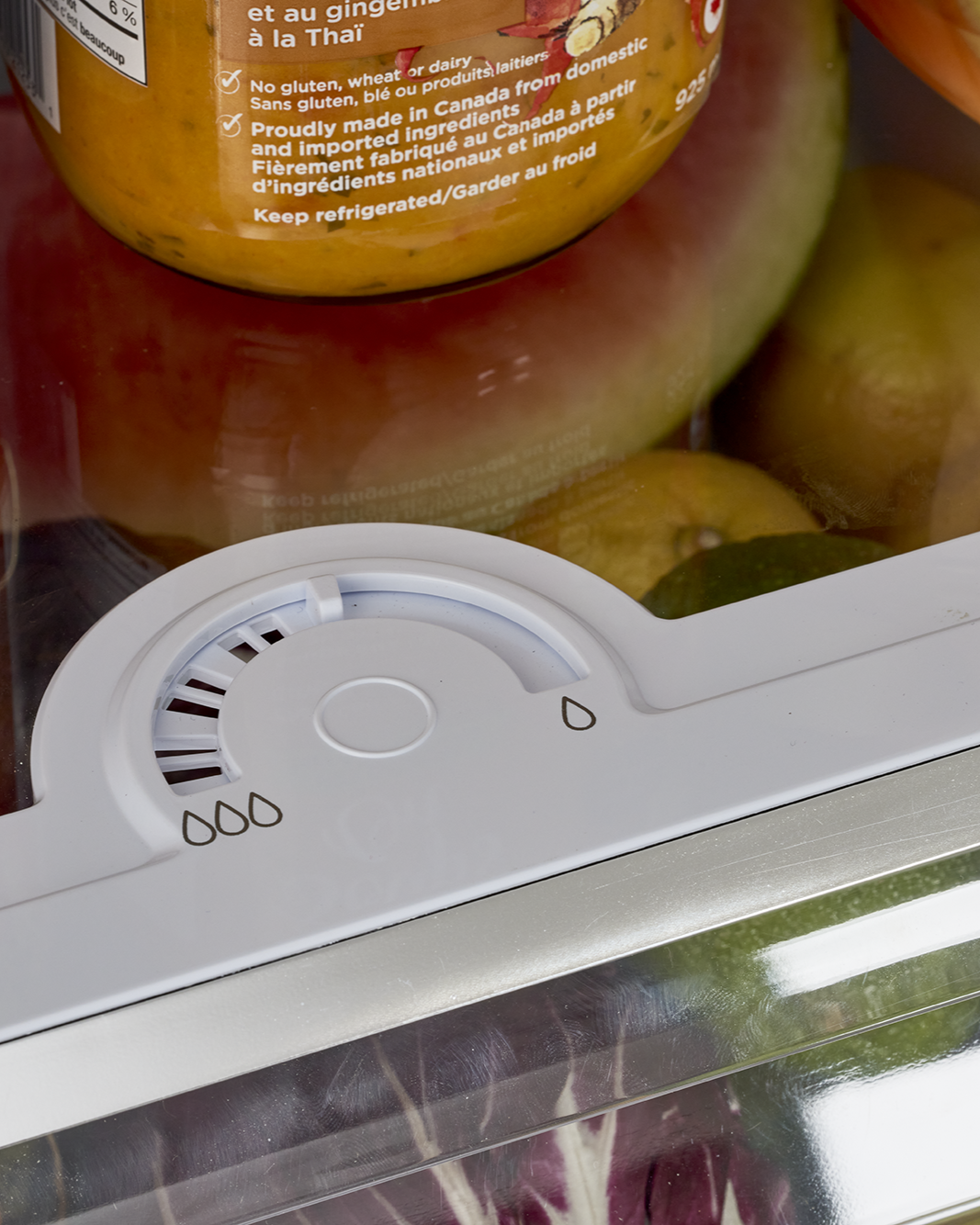 Unique Appliances - 23.4 Inch 11.4 cu. ft Bottom Mount Refrigerator in Black - UGP-325L B