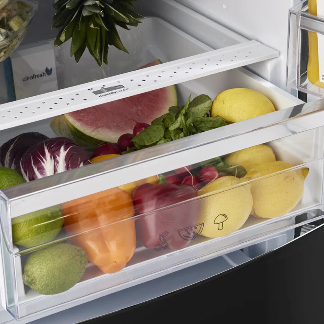 Unique Appliances - 23.8 Inch 11.7 cu. ft Bottom Mount Refrigerator in Matte Black - UGP-340L MB AC