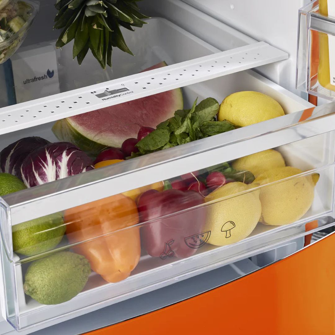 Unique Appliances - 23.8 Inch 11.7 cu. ft Bottom Mount Refrigerator in Creamsicle Orange - UGP-340L O AC