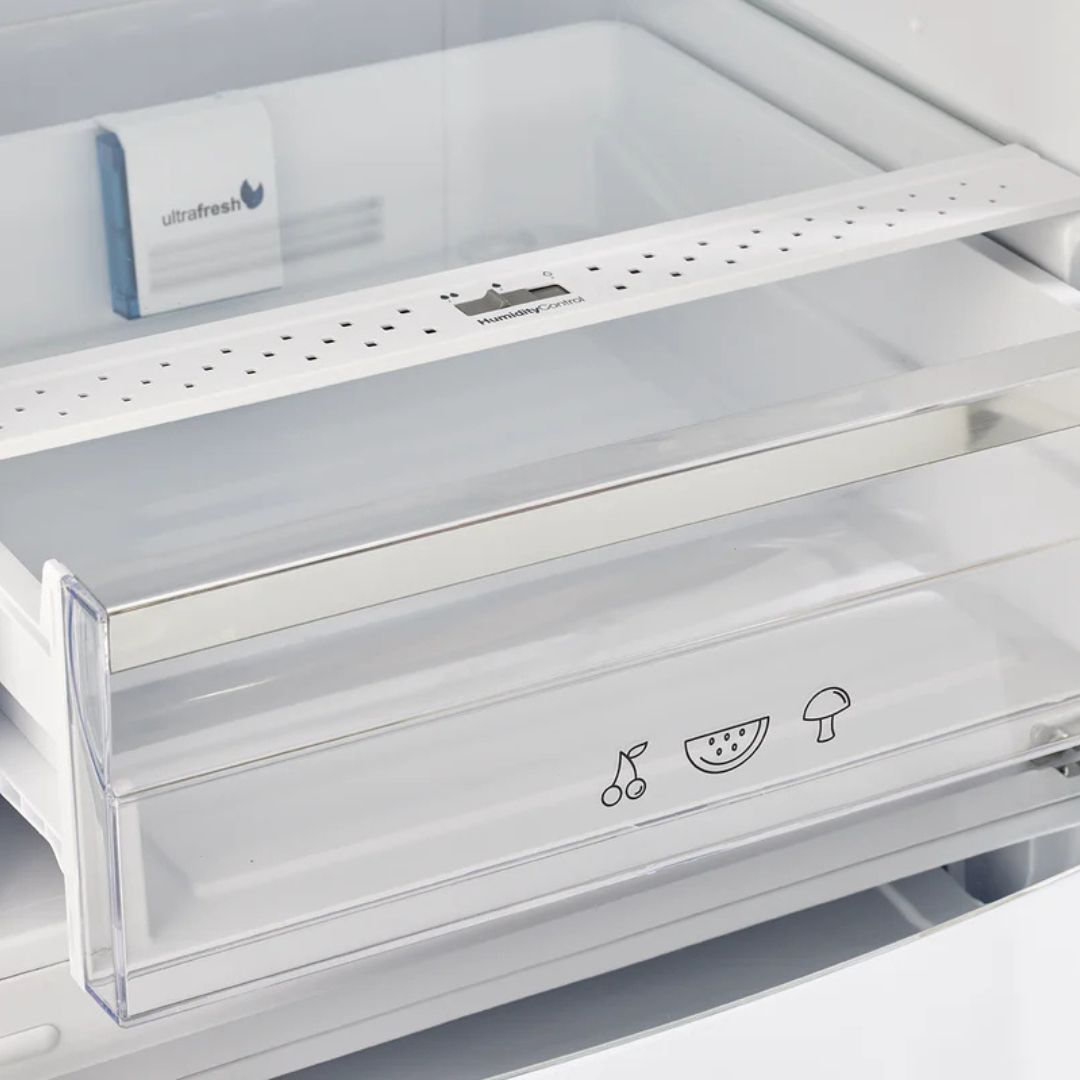 Unique Appliances - 23.8 Inch 11.7 cu. ft Bottom Mount Refrigerator in Marshmallow White - UGP-340L W AC