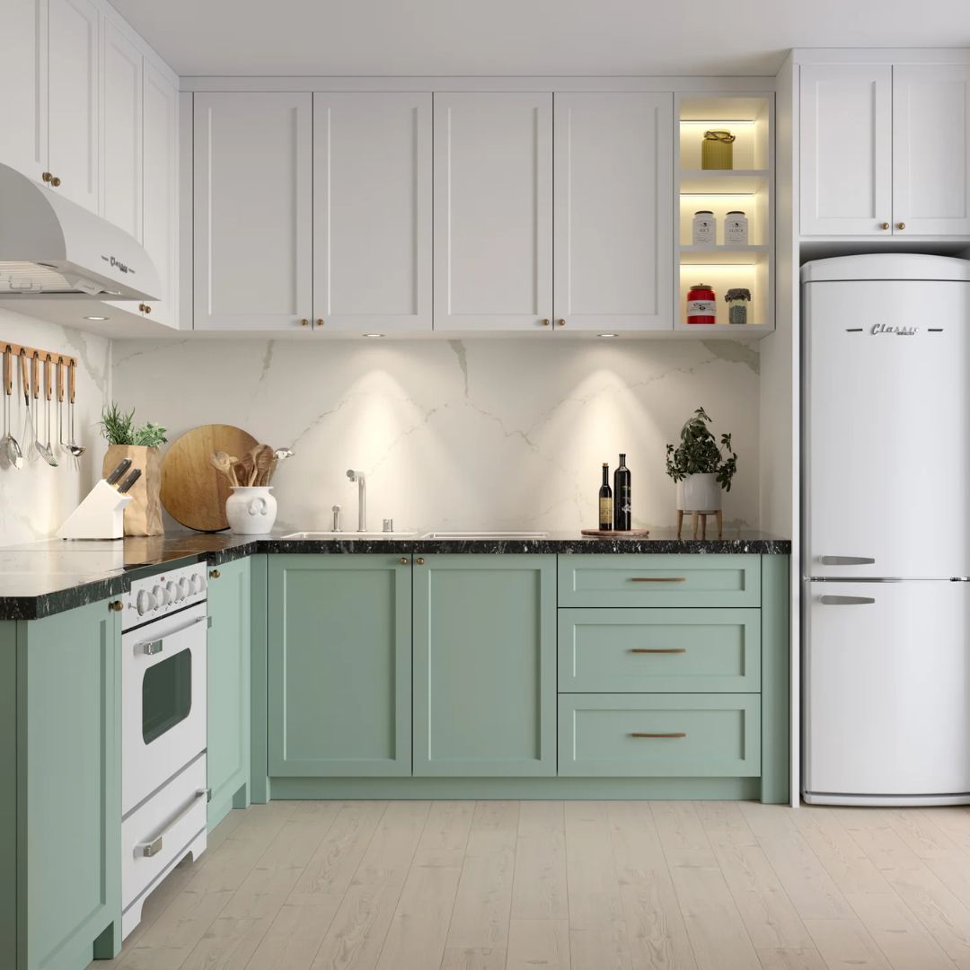 Unique Appliances - 23.8 Inch 11.7 cu. ft Bottom Mount Refrigerator in Marshmallow White - UGP-340L W AC