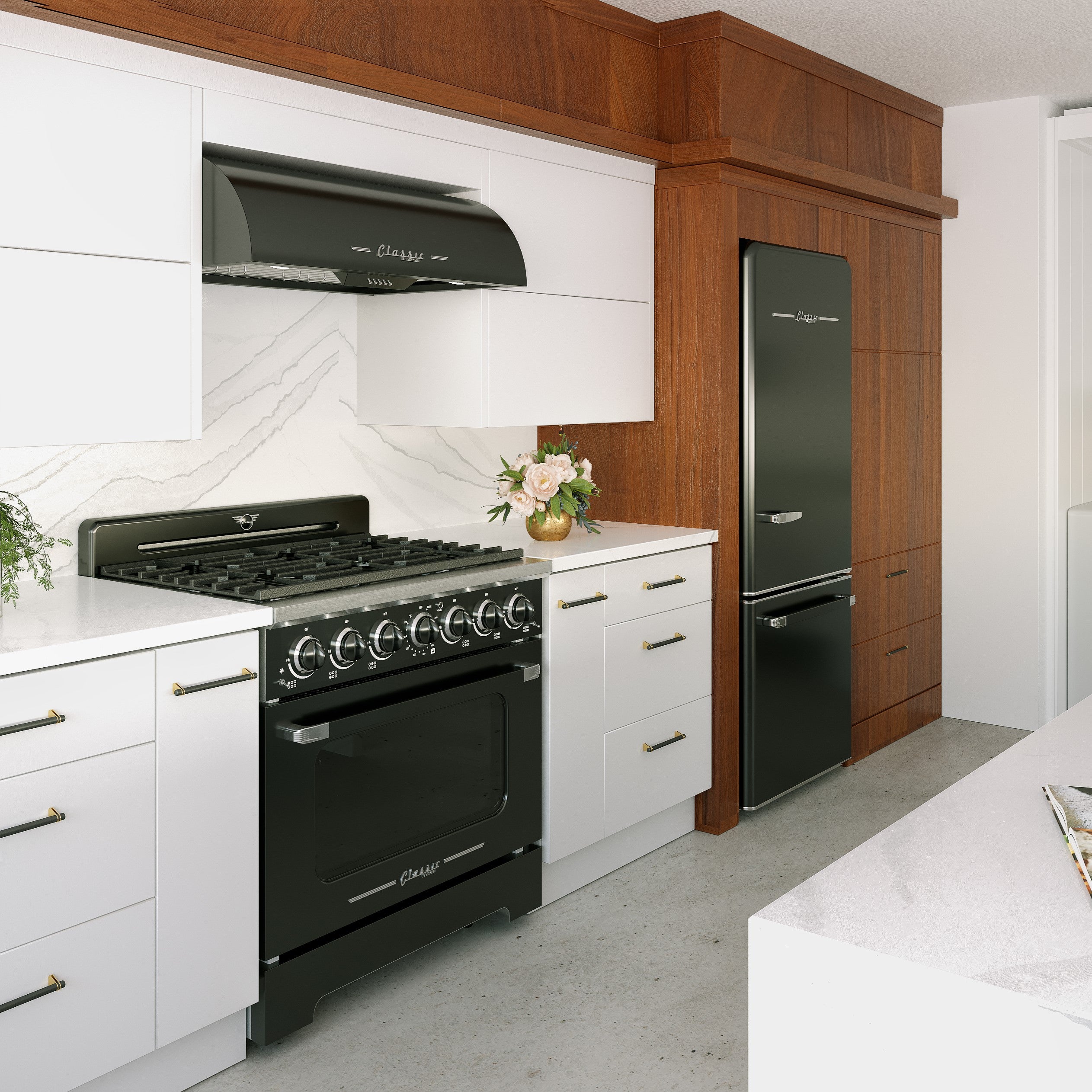 Unique Appliances - 36 Inch 700 CFM Under Cabinet Range Vent in Midnight Black - UGP-36CR RH B