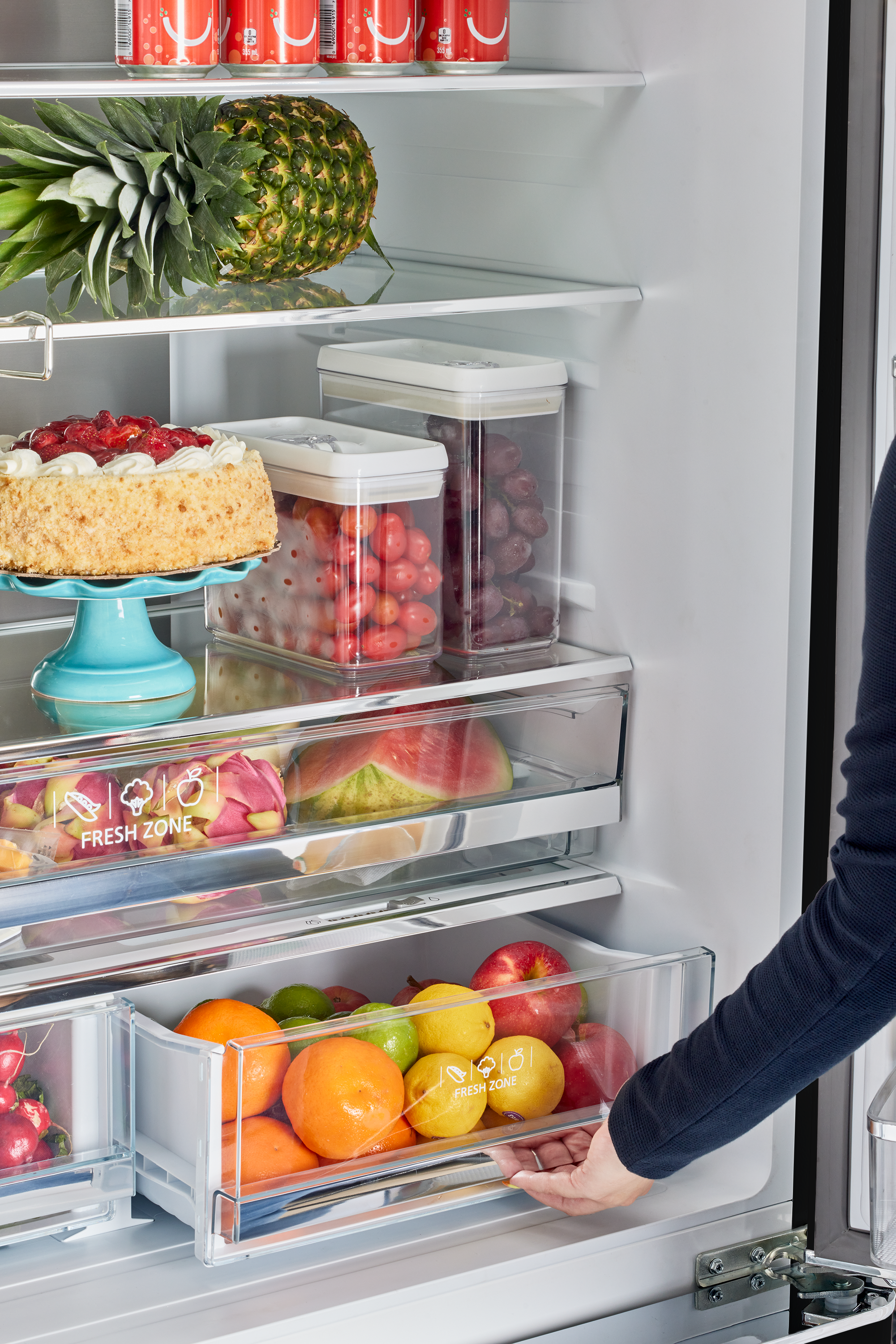 Unique Appliances - 35.7 Inch 21.4 cu. ft French Door Refrigerator in Midnight Black - UGP-595L B AC