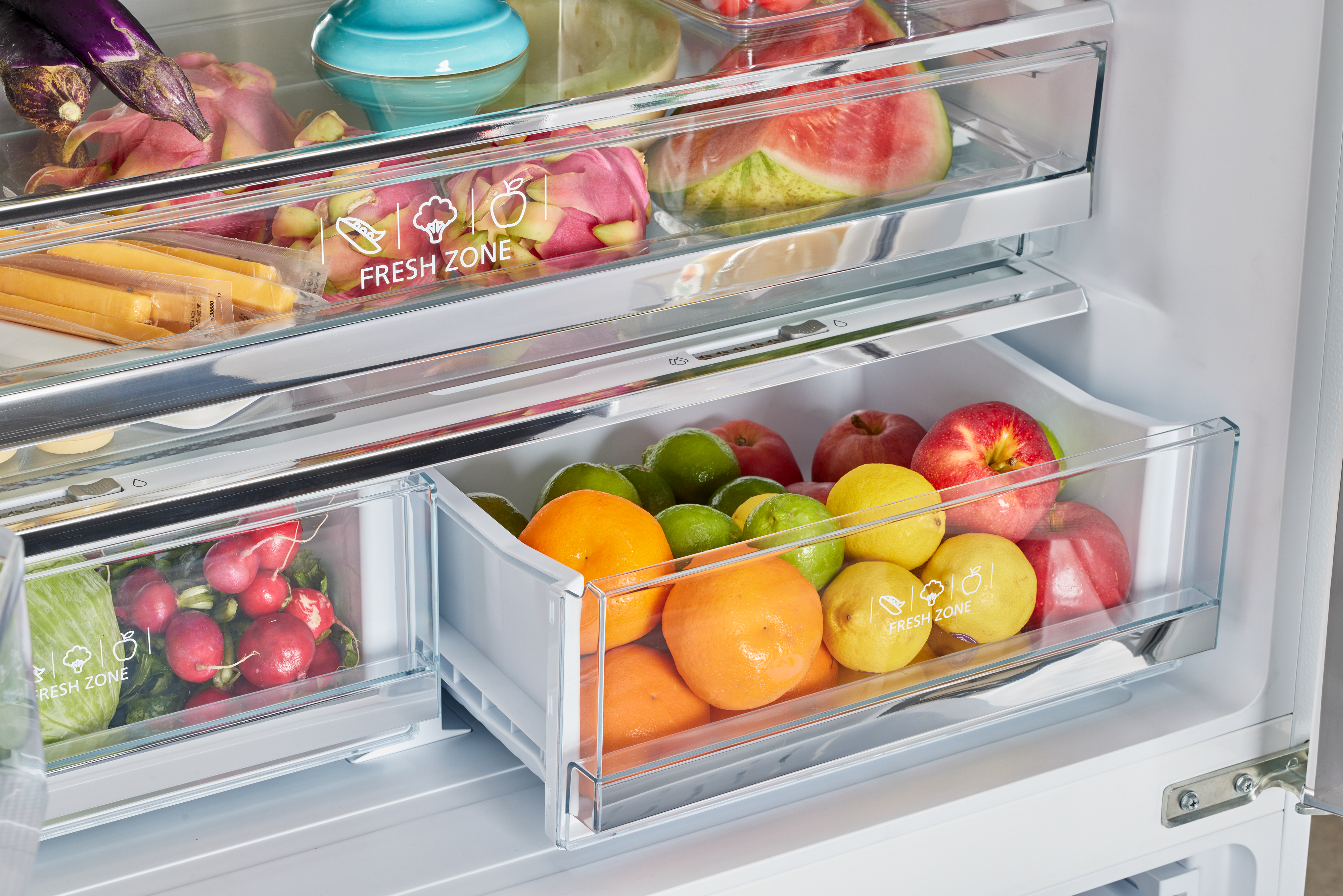 Unique Appliances - 35.7 Inch 21.4 cu. ft French Door Refrigerator in Marshmallow White - UGP-595L W AC