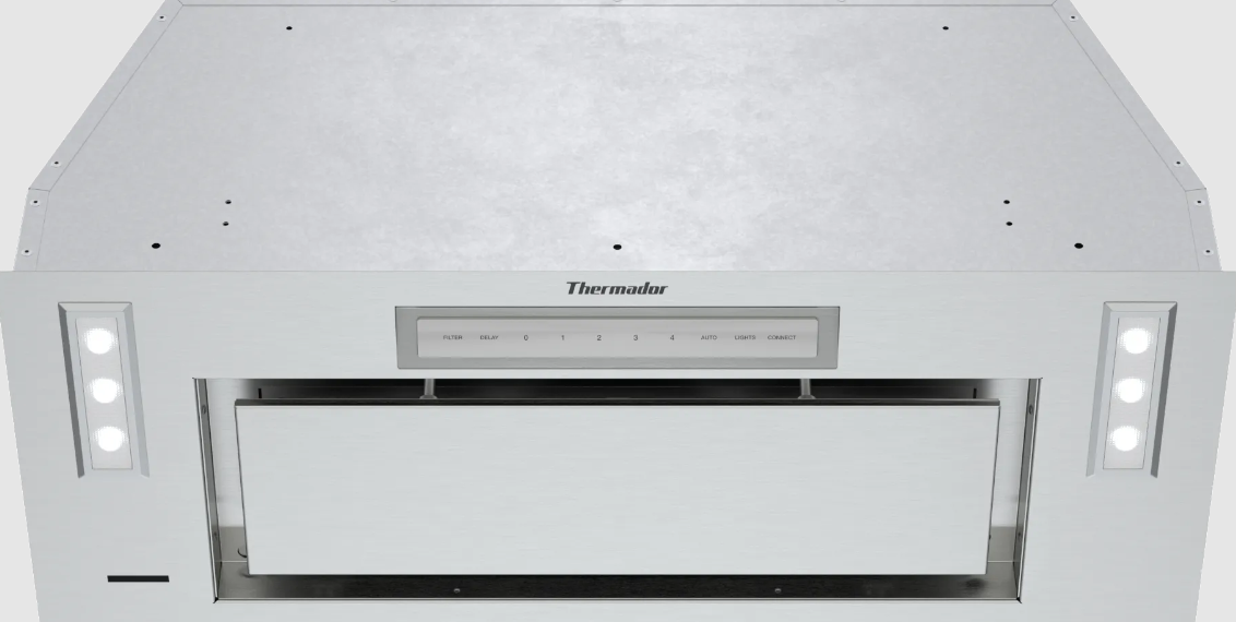 Thermador - 26.5 Inch 600 CFM Under Cabinet Range Vent in Stainless - VCI6B30ZS