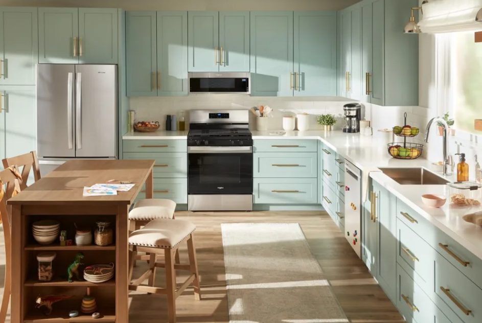 Whirlpool - 5.3 cu. ft Gas Range in Stainless - WFGS3530RS