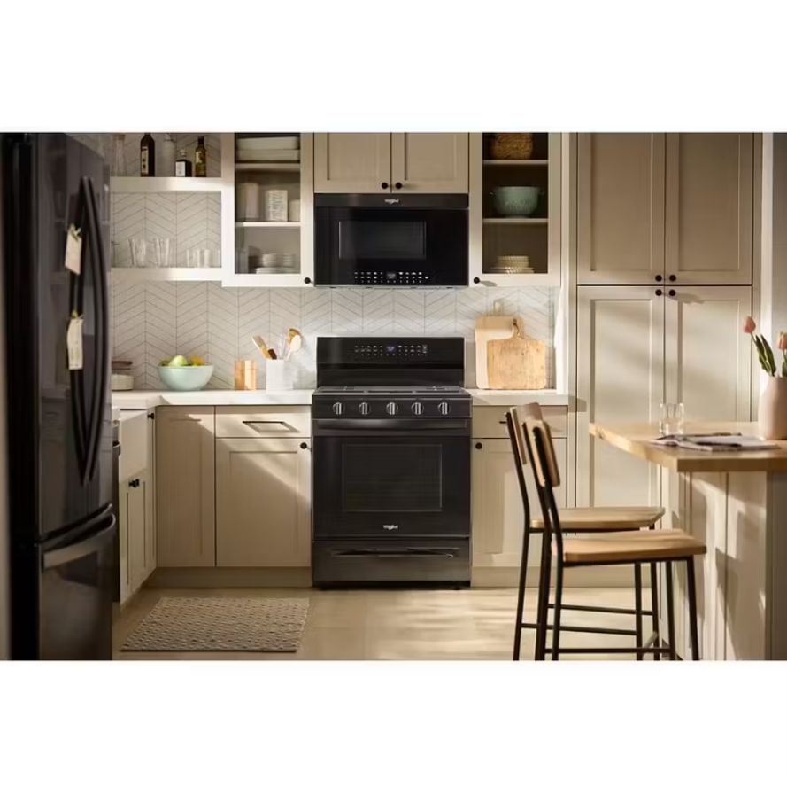 Whirlpool - 5 cu. ft Gas Range in Black - WFGS5030RB