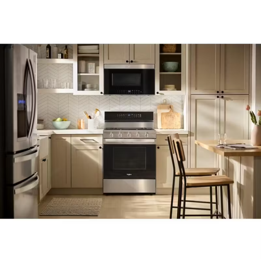 Whirlpool - 5 cu. ft Gas Range in Stainless - WFGS7530RZ