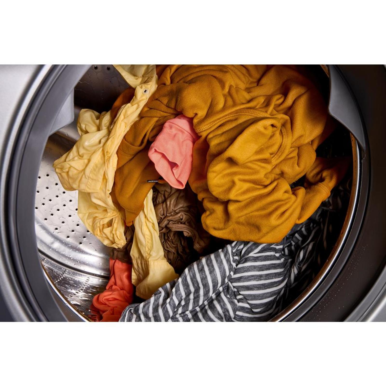 Whirlpool - 5.2 cu. Ft Front Load Washer in Radiant Silver - WFW5720RR