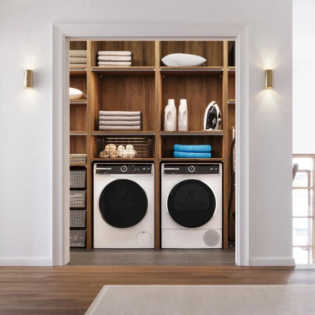 Bosch - 2.4 cu. Ft Front Load Compact Washer in White - WGB24600UC