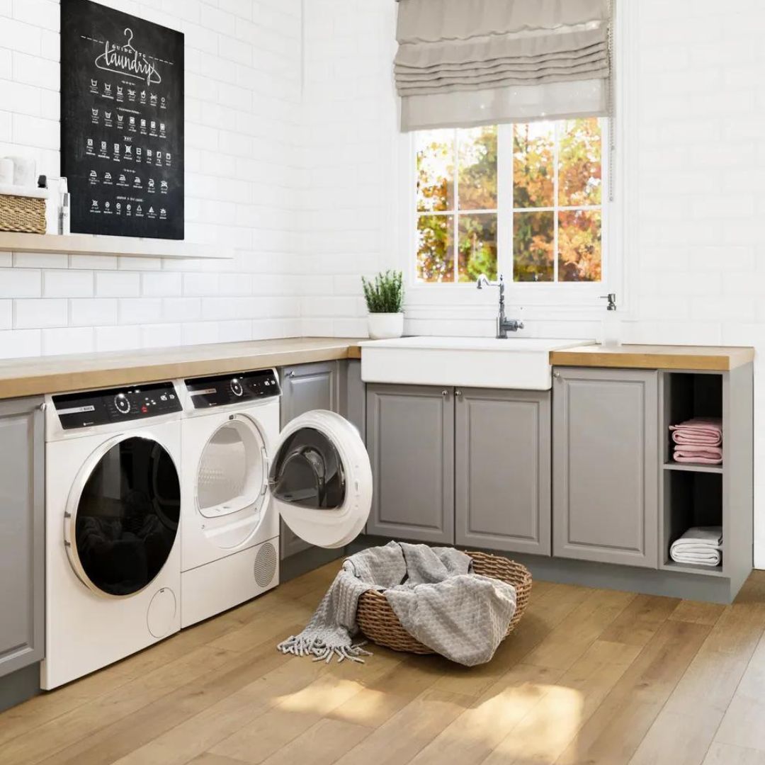 Bosch - 2.4 cu. Ft Front Load Compact Washer in White - WGB24600UC