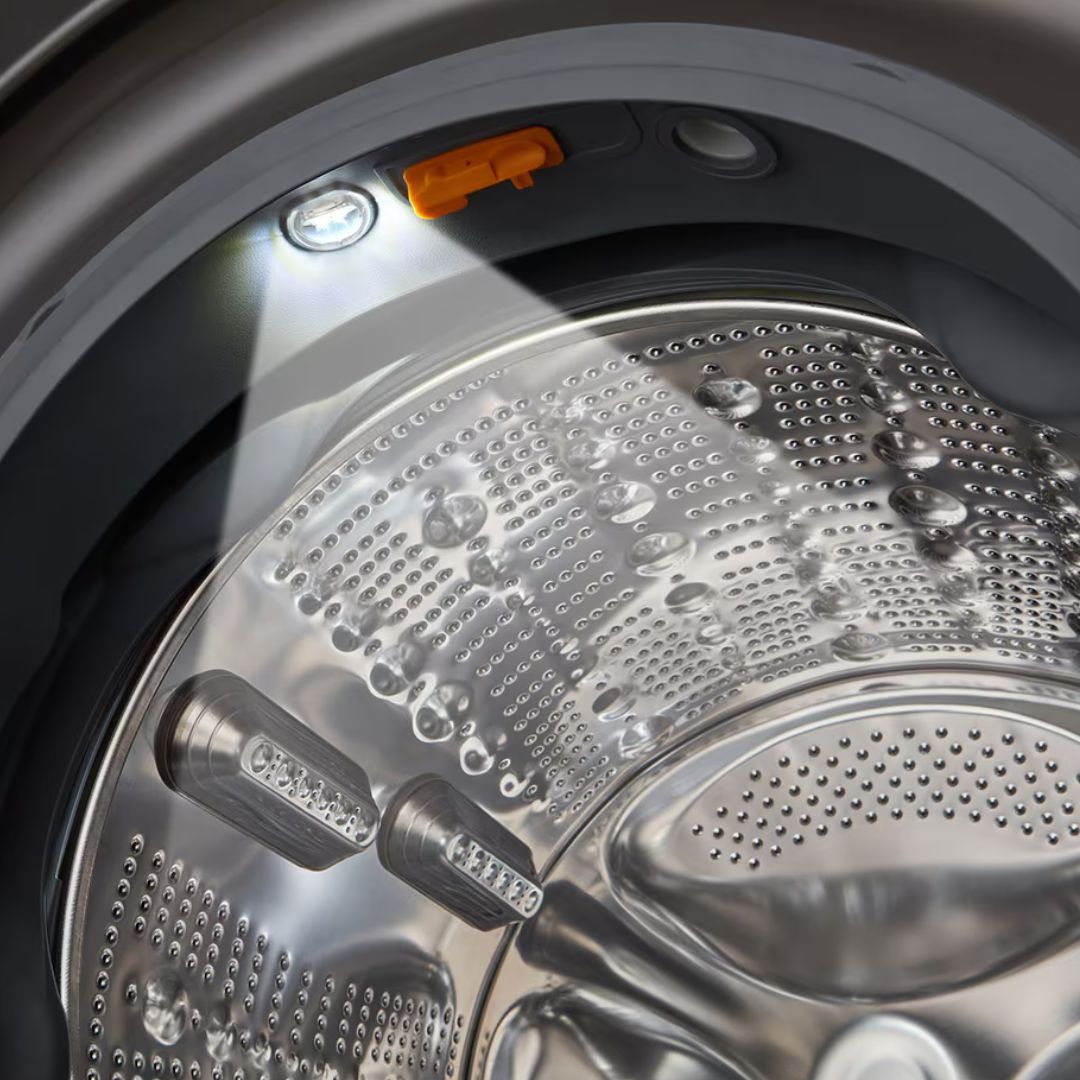 LG - 5.7 cu. Ft All-In-One Washer & Dryer Combo With Heat Pump in Black Steel - WM6998HBA