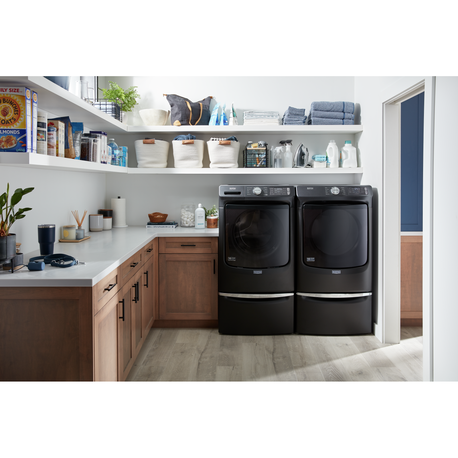Whirlpool - 15.5 Inch Pedestal for Front Load Washer and Dryer with Storage in Black - XHPC155MBK