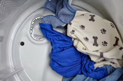 Maytag - 7 cu. Ft Vented Electric Dryer in Black - YMED5605RU