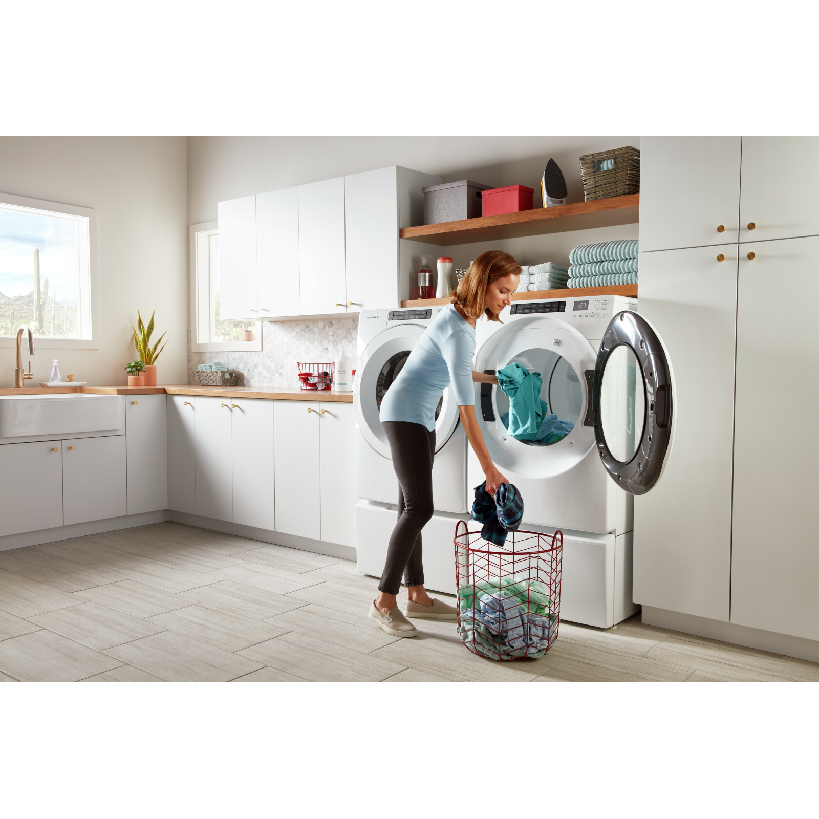 Amana - 7.4 cu. Ft Electric Dryer in White - YNED5800HW