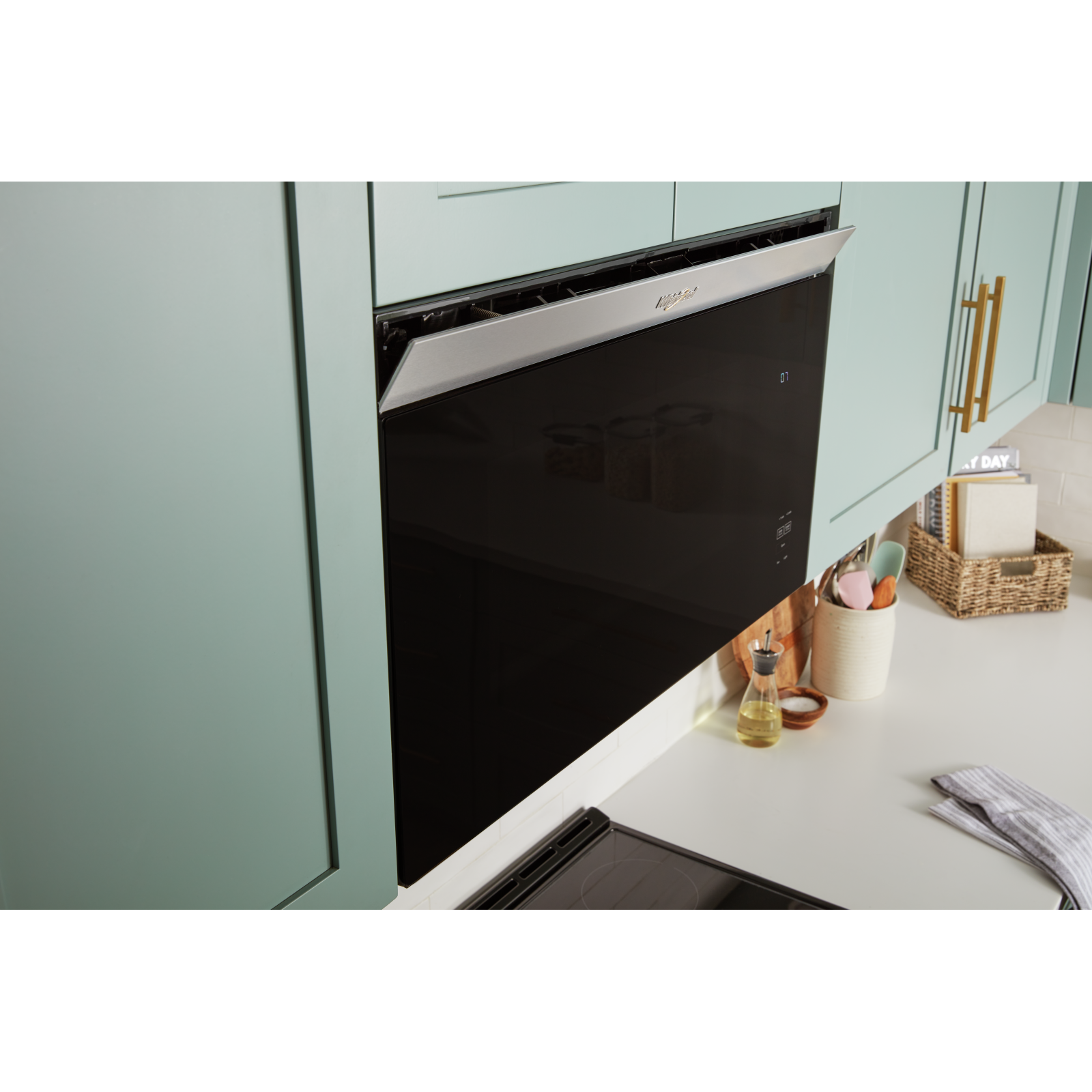 Whirlpool - 1.1 cu. Ft Over the range Microwave in Stainless - YWMMF5930PZ