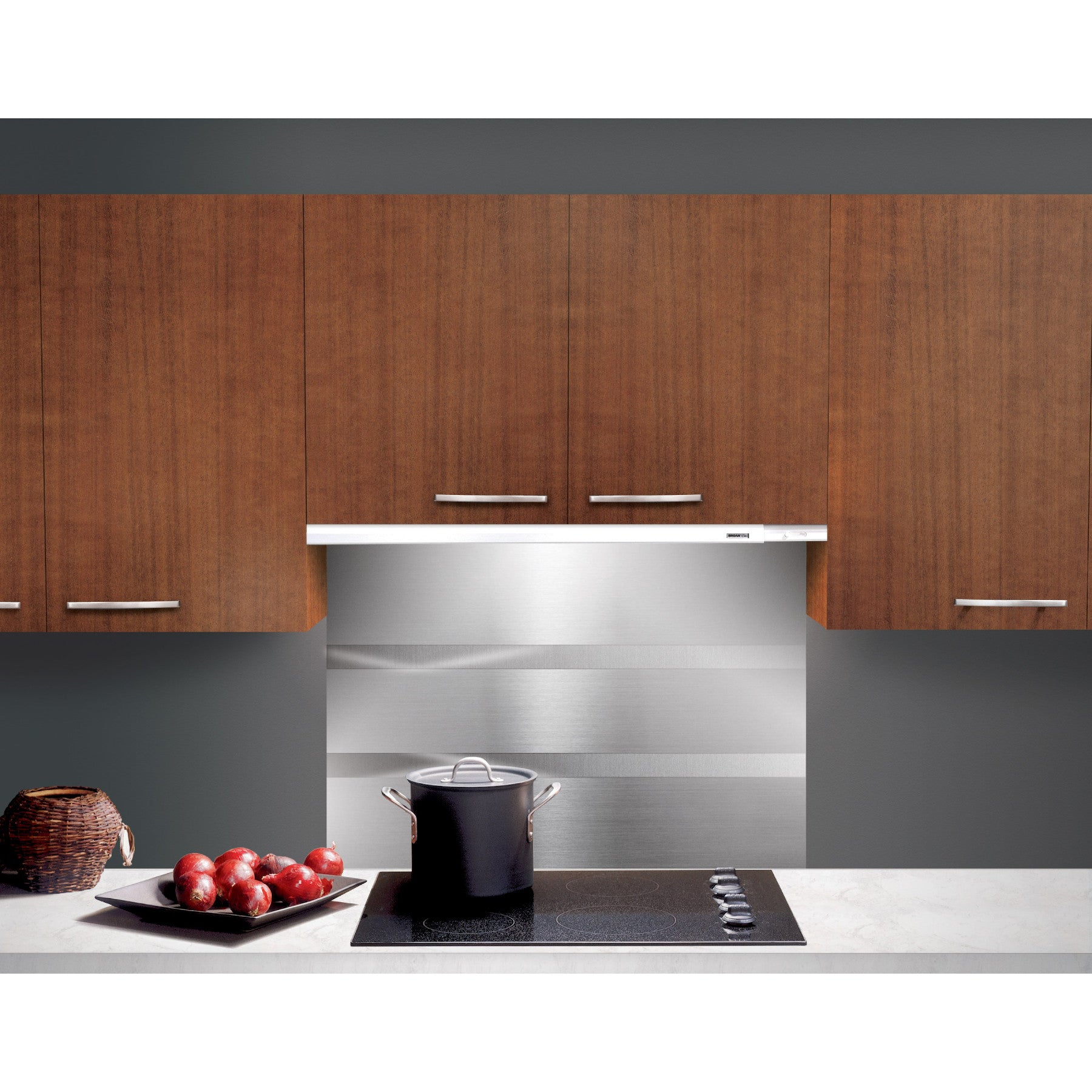 Broan - Inch 300 CFM Under Cabinet Range Vent in Stainless - 153004