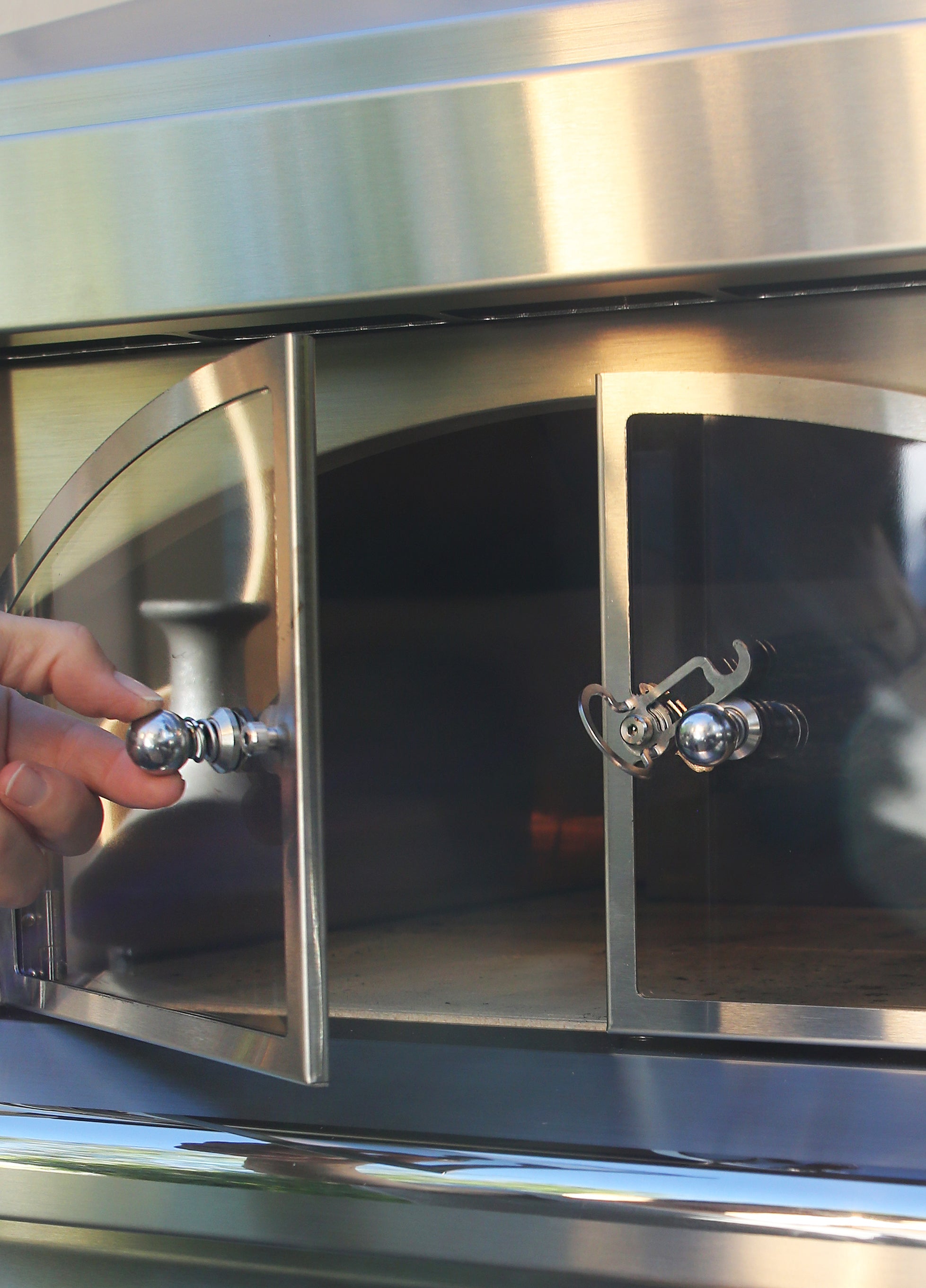 Alfresco - Built-in Natural Gas Pizza Oven in Stainless - AXE-PZA-BI