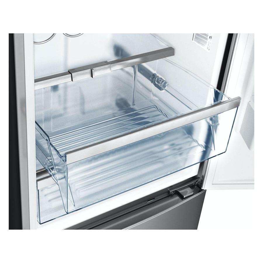 Bosch - 23.5 Inch 11.8 cu. ft Bottom Mount Refrigerator in Stainless - B11CB50SSS