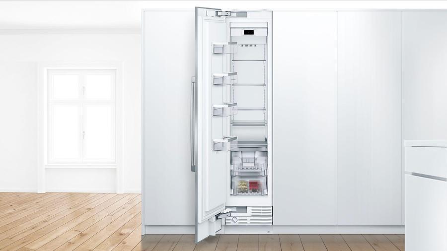 Bosch - 8.6 cu. Ft Built In Freezer in Panel Ready - B18IF900SP