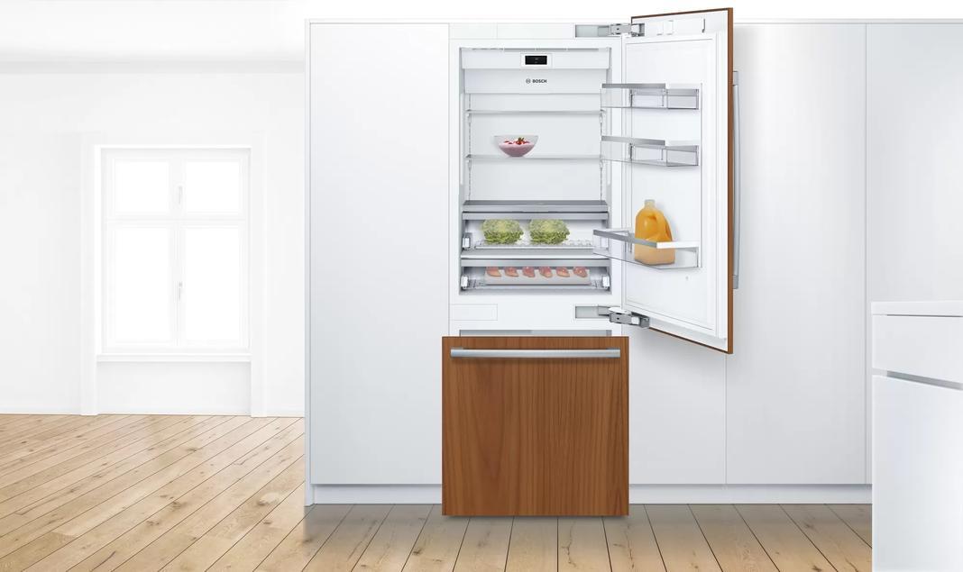 Bosch - 29.75 Inch 16 cu. ft Built In / Integrated Bottom Mount Refrigerator in Panel Ready - B30IB905SP