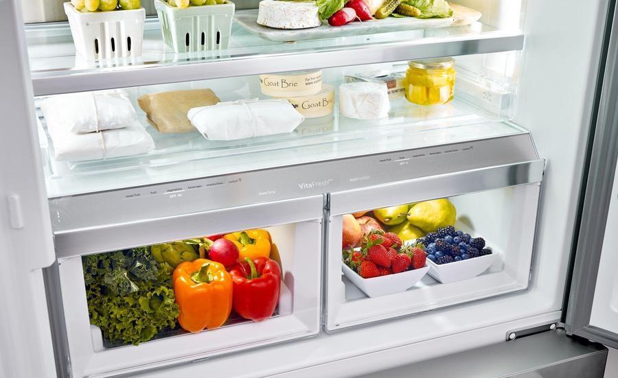 Bosch - 35.625 Inch 20.8 cu. ft French Door Refrigerator in Stainless - B36CT81SNS