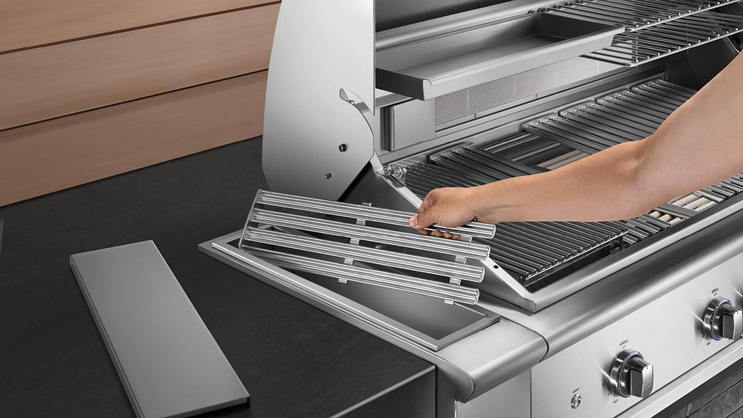 DCS - 4 Burner Liquid Propane BBQ in Stainless - BE1-48RC-L